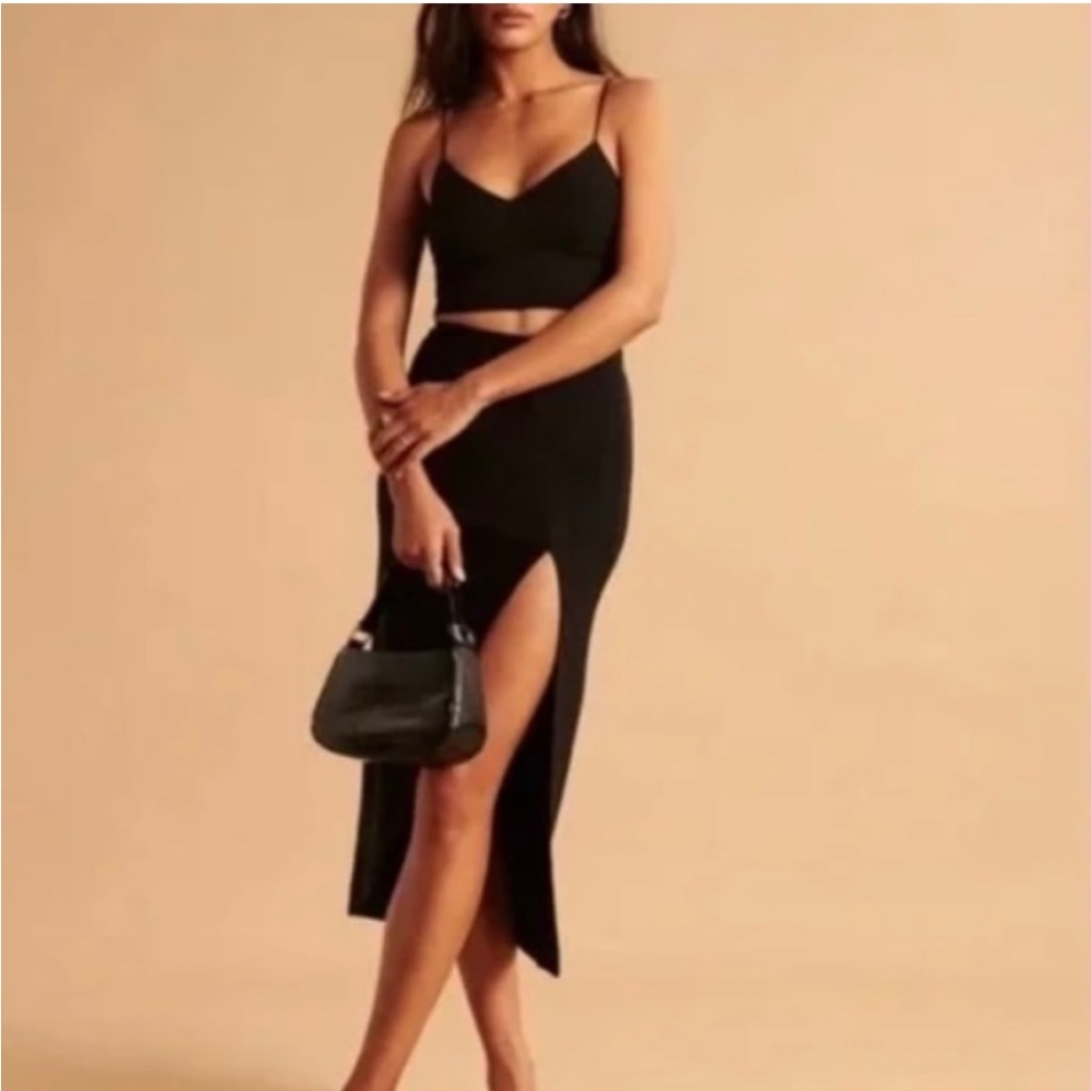 Sexy Abercrombie & Fitch asymmetric hem midi skirt Size M high - NWT